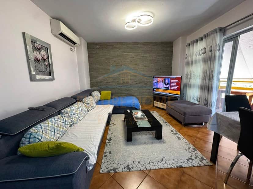 Shitet, Apartament 3+1+2+2 Poste Parkime, Pallati me Shigjeta 1