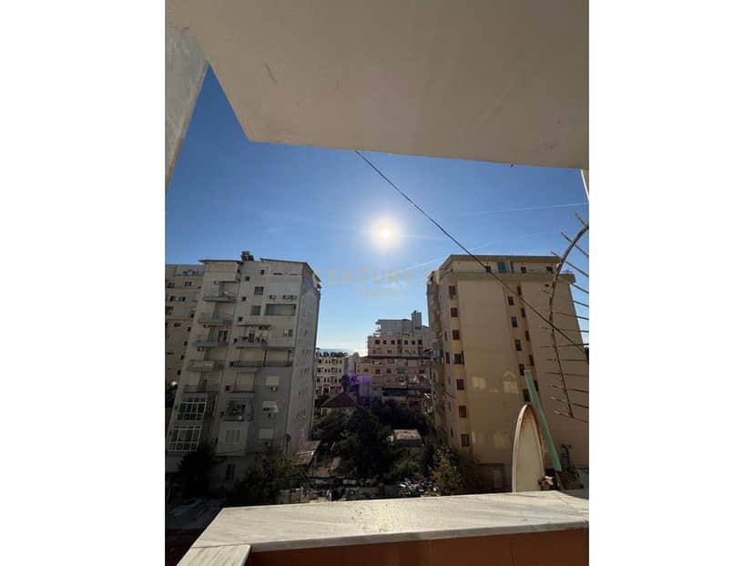 Apartament 1+1 në Shitje me Pamje Deti në Plazh, Durrës ! 1