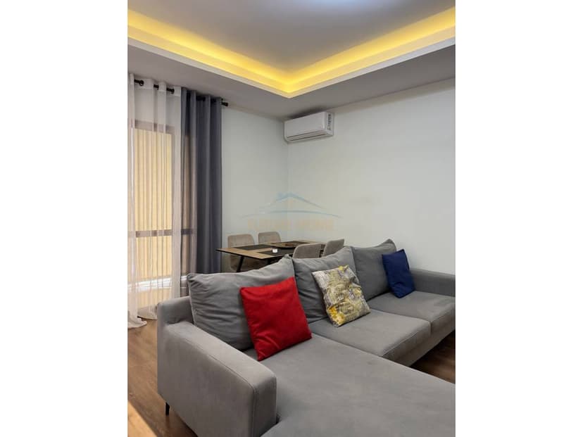 Shitet, Apartmament 2+1, Rruga e Dibres, Tirane 1