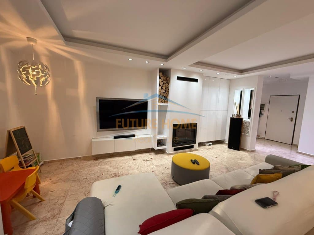 Shitet,Apartament 3+1+2+Garazh+Depo, Liqeni i Thatë,Tiranë 2