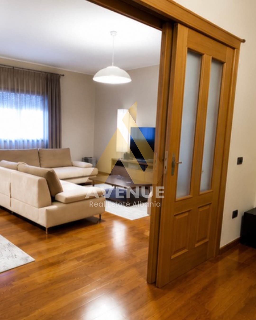 JEPET ME QIRA APARTAMENT 3+1 RRUGA E KOSOVARËVE, TIRANË 1