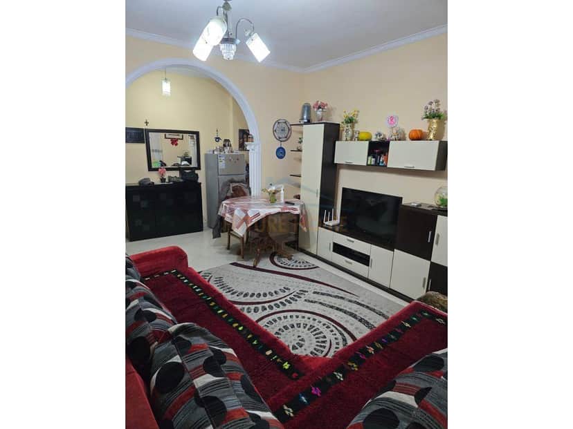 Apartamente, Toke, Vile, Zyre per Shitje/Qera - Real Estate/Agjensi Imobiliare 1