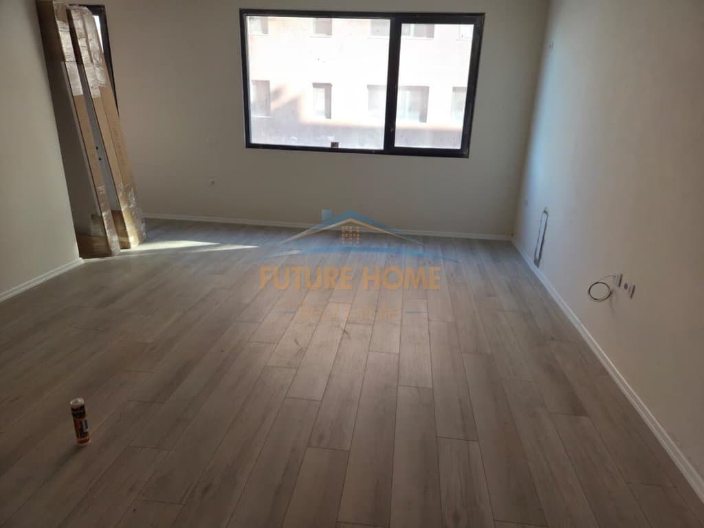 Shitet, Apartament 2+1+2, Rruga e Elbasanit, Tirane. 1