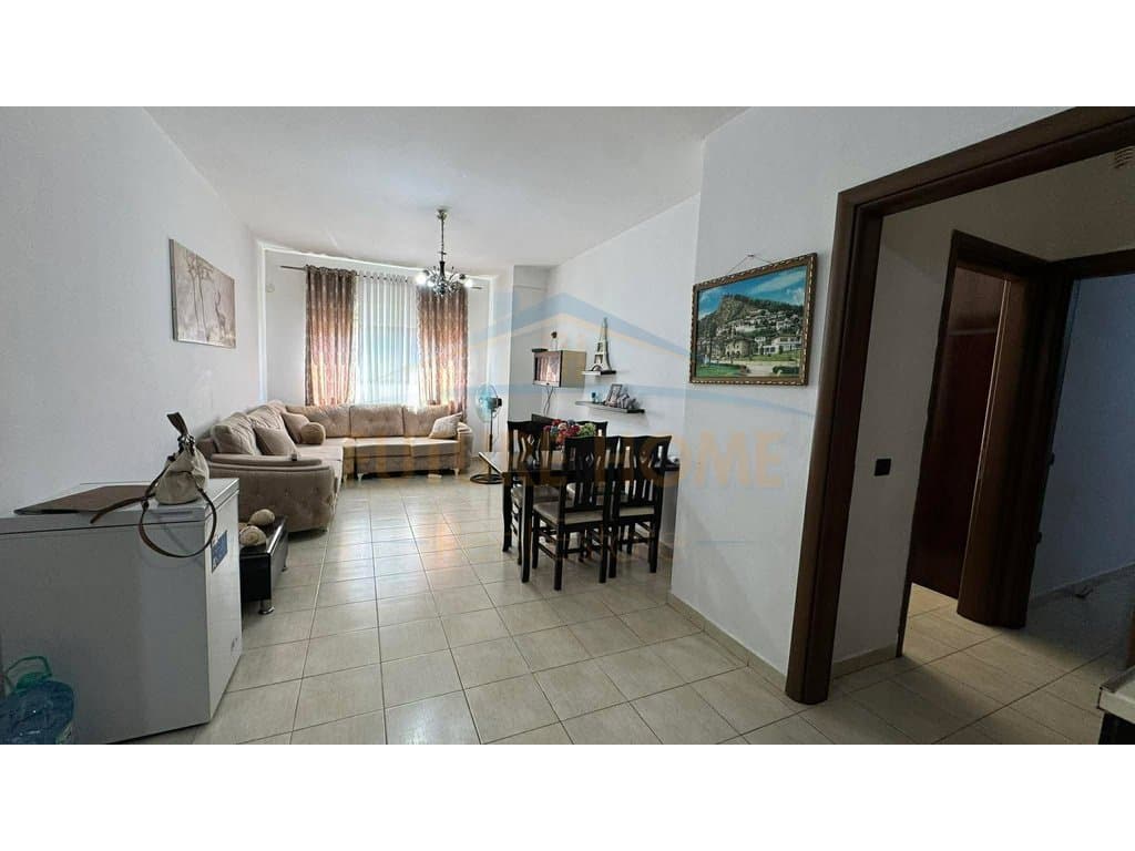 Shitet, Apartament 2+1, Unaza e Re 2