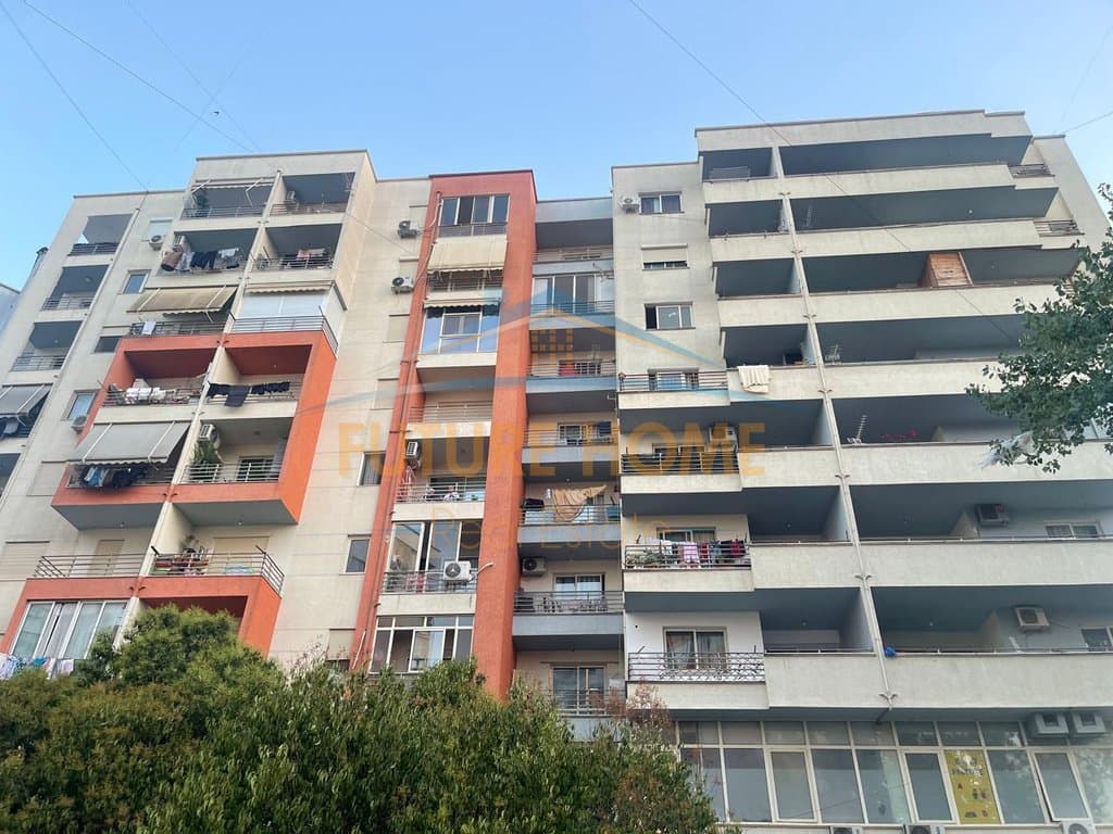 Shitet, Apartament 2+1, Yzberisht, Tiranë 5
