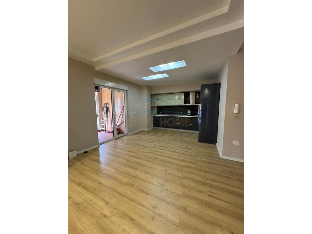 Shitet,Apartament 2+1,Oxhaku,Kompleksi Colombo 1