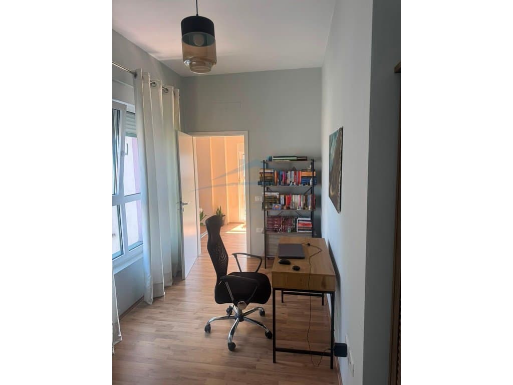 Shitet, Apartament 3+1+2, Kompleksi Mangalem, Ali Demi, Tiranë 1