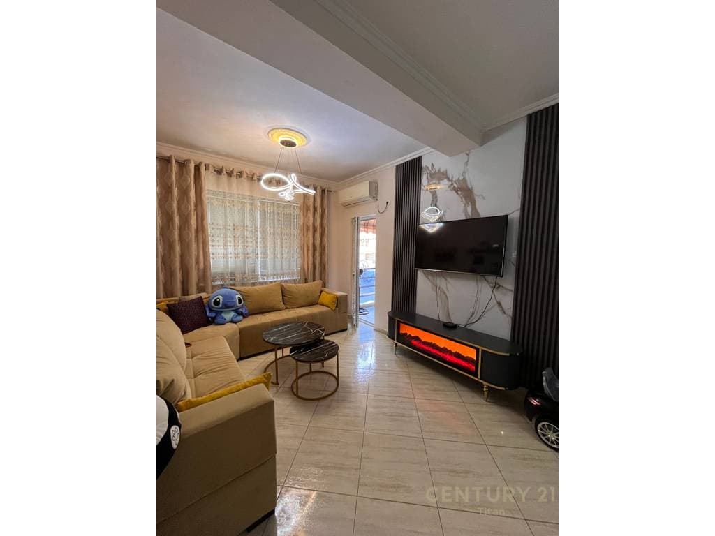 Shitet apartament modern 2+1+2 prane Bar Artistit, Astir! 177,000 € 16,500,000 Lekë
