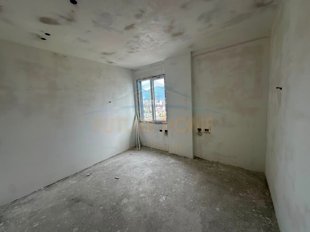 Shitet , Apartament 2+1, "Mirabella Residence", Oxhaku , Tiranë 4