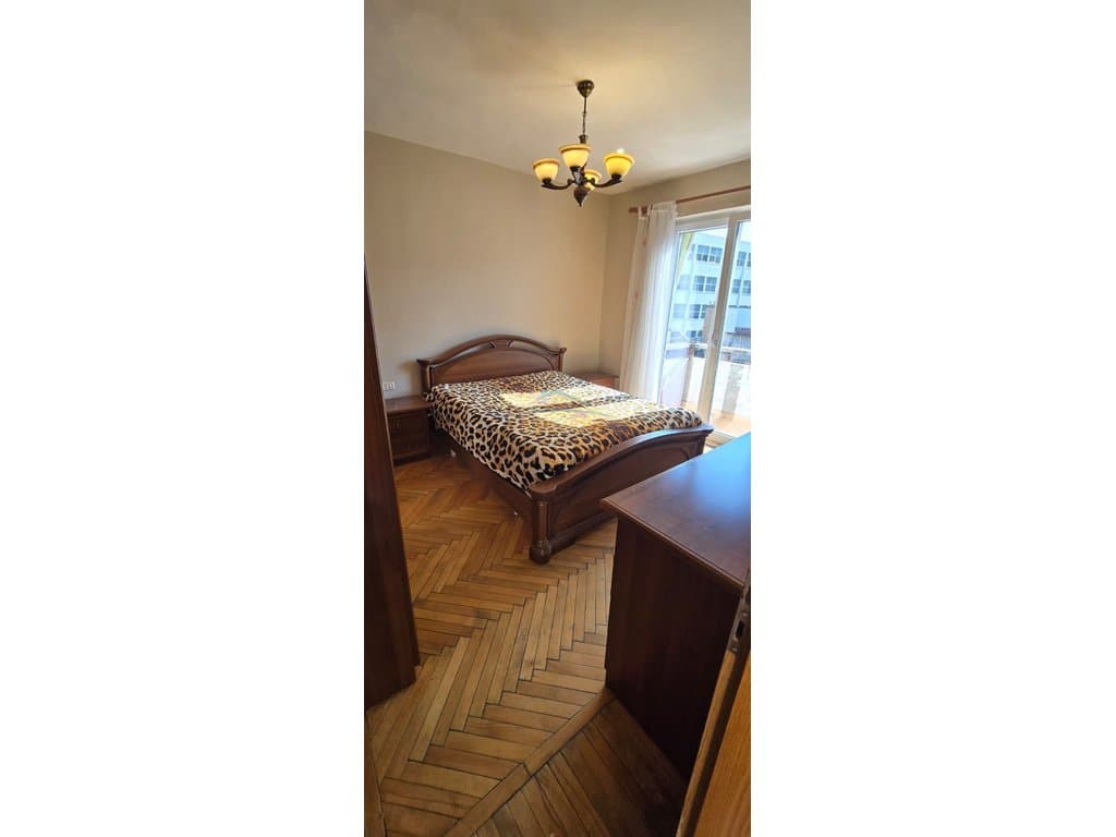 Shitet, Apartament 2+1, Rruga Muhamet Gjollesha, Tirane 1