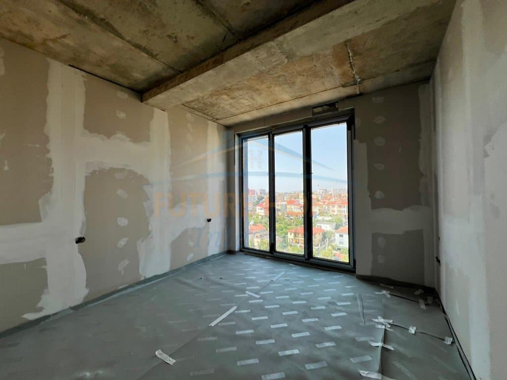 Shitet, Apartament 1+1, Rezidenca Golden Gate Tiranë.