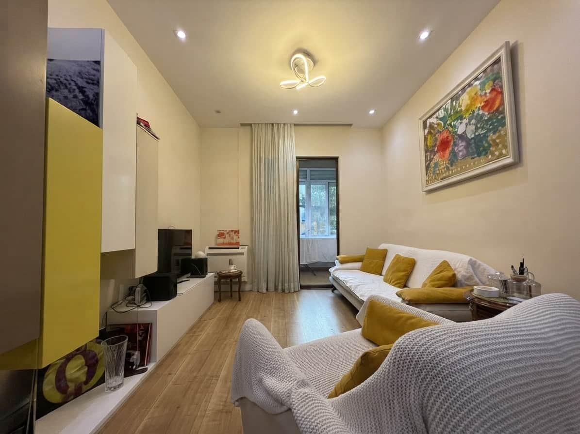 Qera, Apartament 2+1, Myslym Shyri, Tirane 1