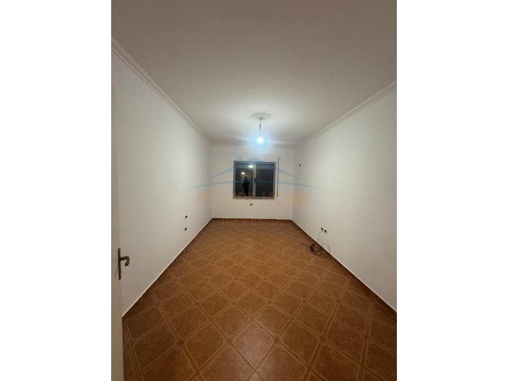 Shitet Apartament 2+1, Misto Mame 2