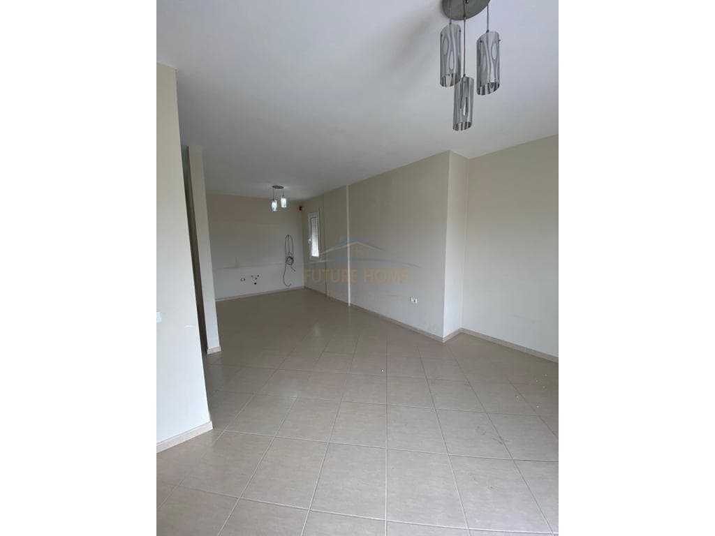 Shitet, Apartament 2+1, Vlorë. 1