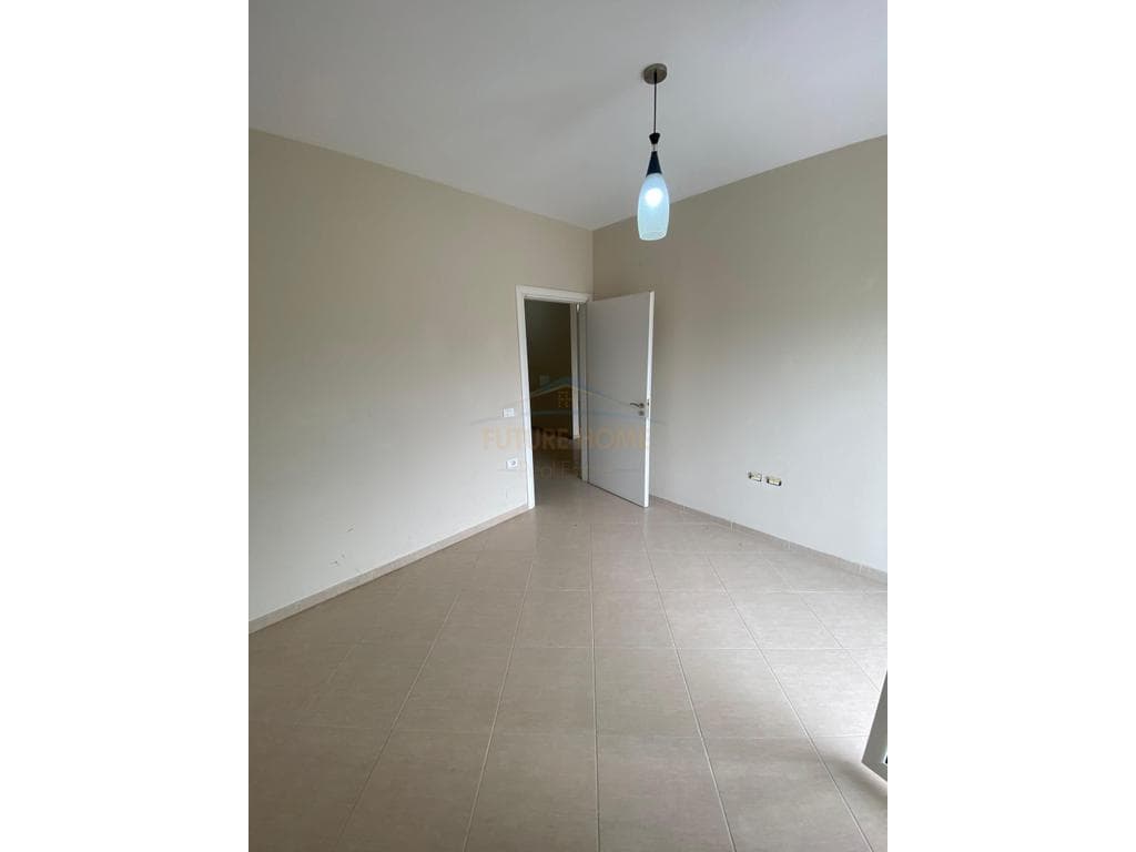 Shitet, Apartament 2+1, Vlorë. 5