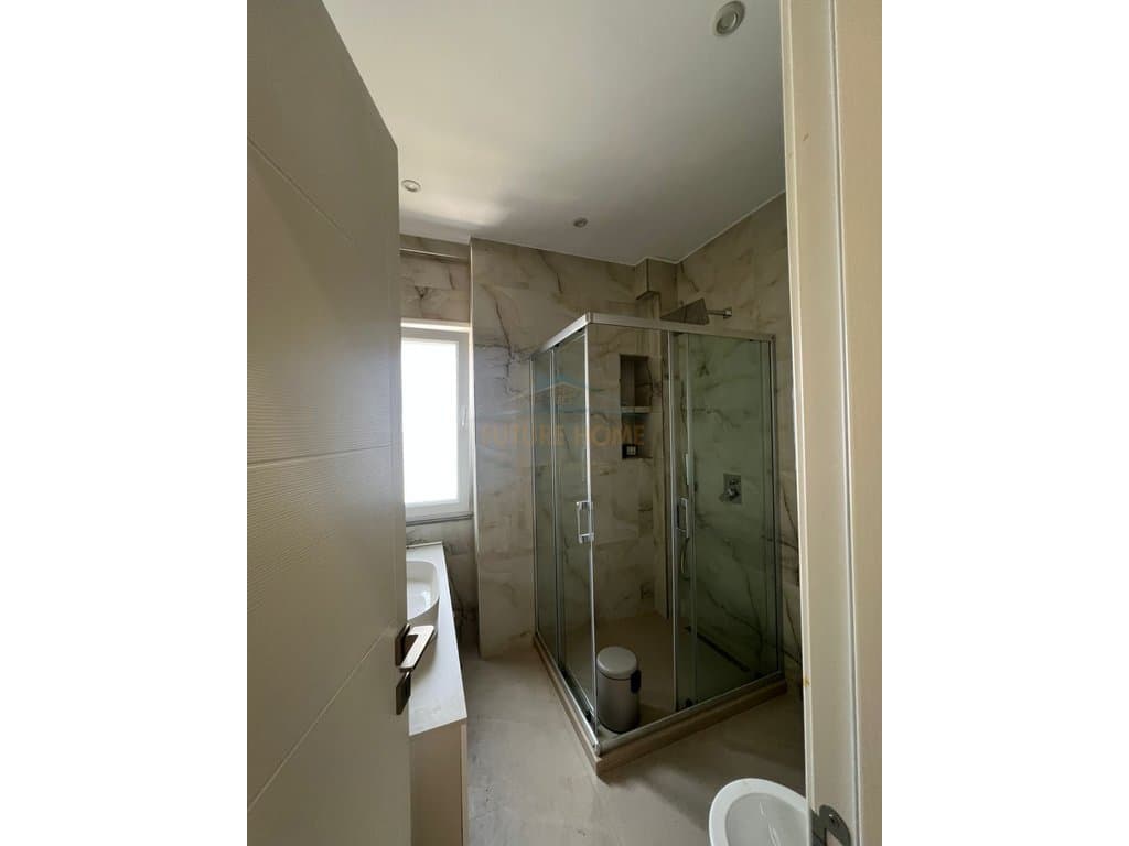 Shitet, Apartament 2+1+2+ Depo, Rruga Bill Klinton, Tirane 1