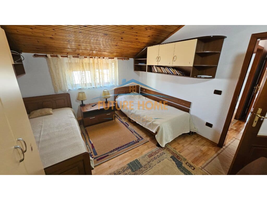 Shitet, Vile 3 Kateshe, Te Ish Restorant,Durresi 2