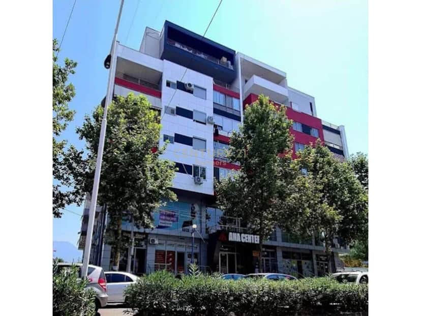 OKAZION! SHESIM NJESI + POST PARKIMI TEK ANA CENTER
