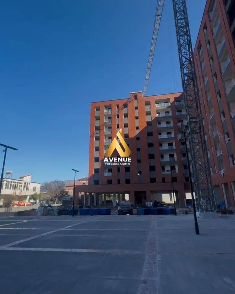 APARTAMENT 2+1 NË SHITJE PRANE MOKO BAR NË KAMËZ 1