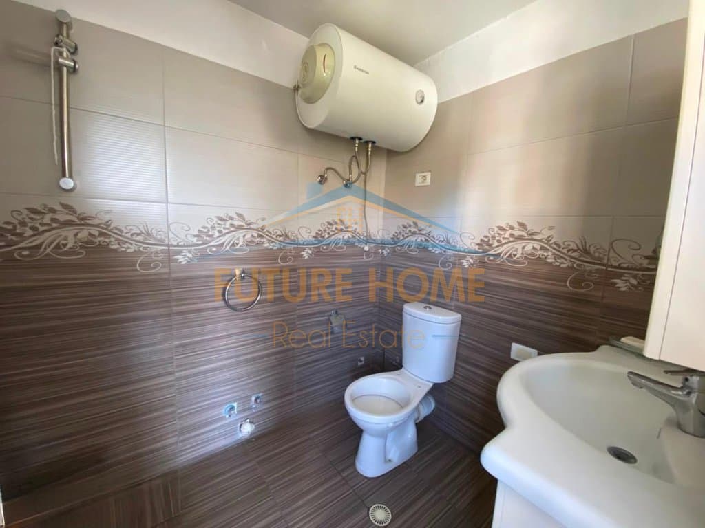 Shitet, Apartament 2+1, Rruga Mihal Grameno 3