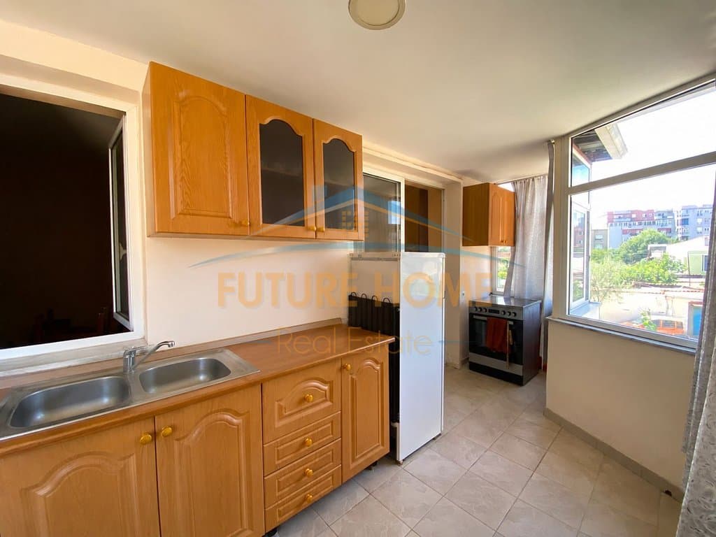Shitet, Apartament 2+1, Rruga Mihal Grameno 1