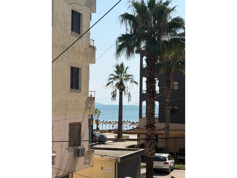 Apartament 2+1 në Shitje, Plazh Durrës – Stacioni 1, vetem 40 metra nga deti! 1