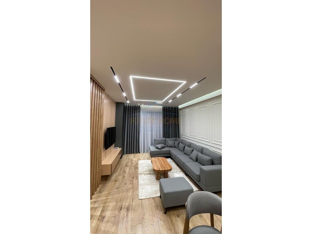 Qera, Apartament 2+1+2+Post Parkimi, Liqeni i Thatë, Tiranë.