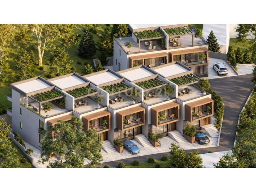 Vilë 3-Katëshe me Pamje Deti në Golem, Durrës 1