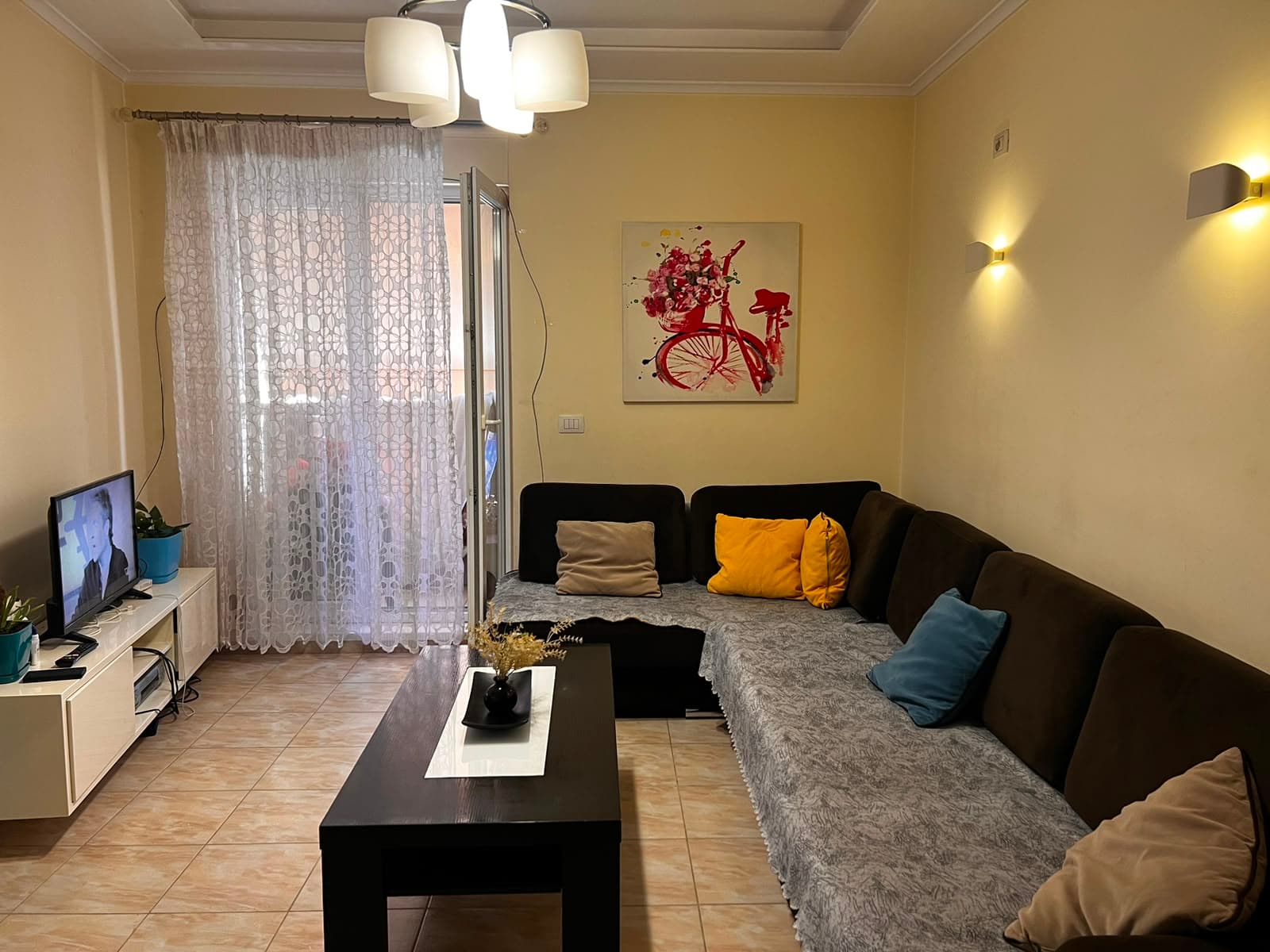 SHITET APARTAMENT 2+1, 21 DHJETORI 2