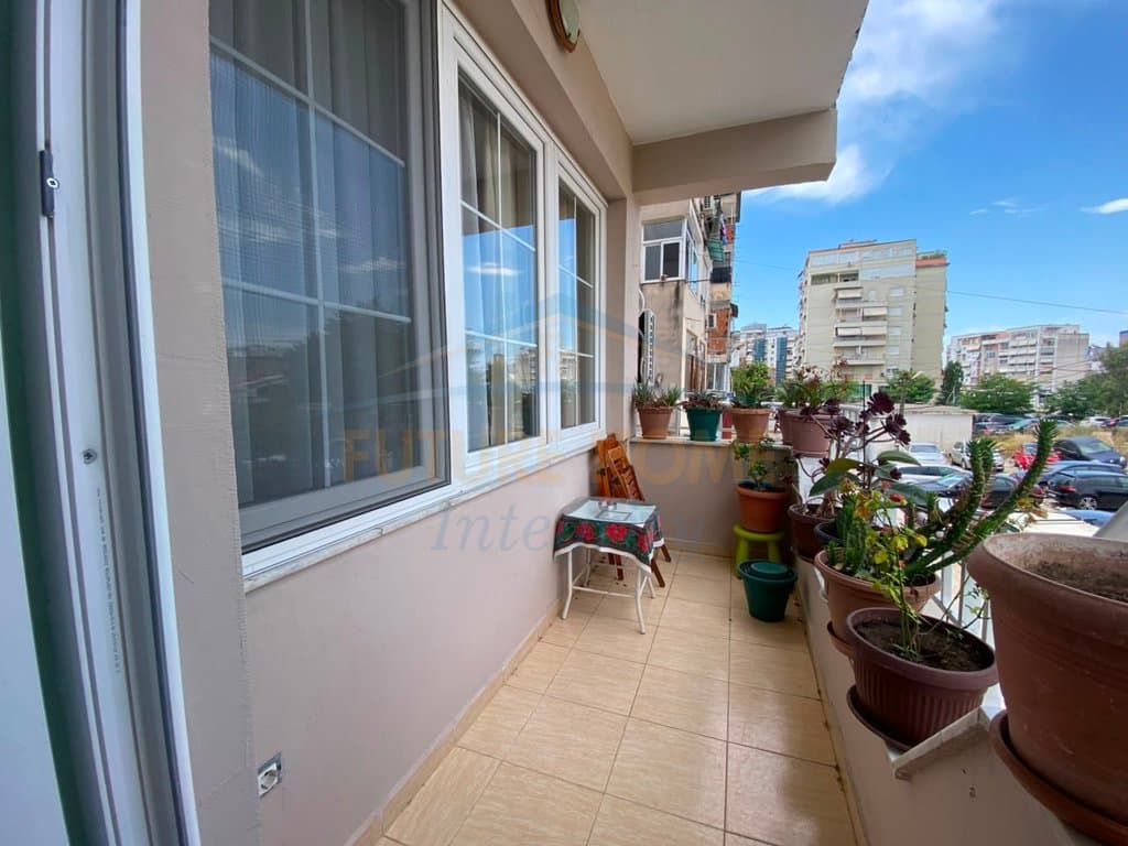 Qera, Apartament 2+1, Ish Tregu Elektrik, Tiranë. 2
