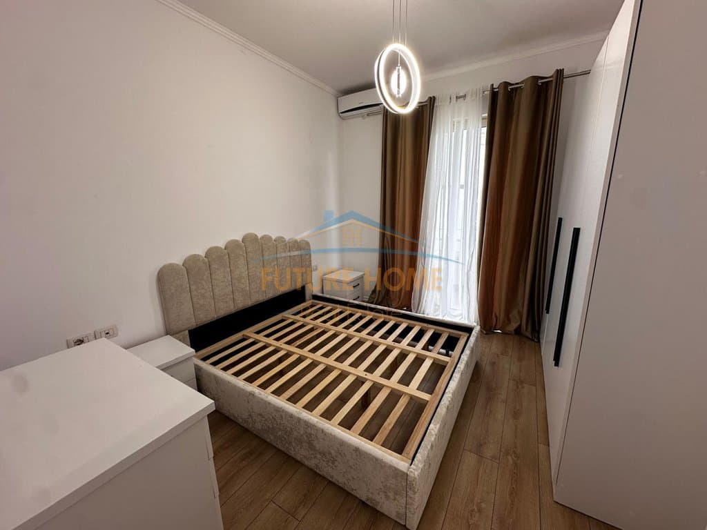 Shitet,Apartament 2+1, Unaza e Re, Tiranë 3