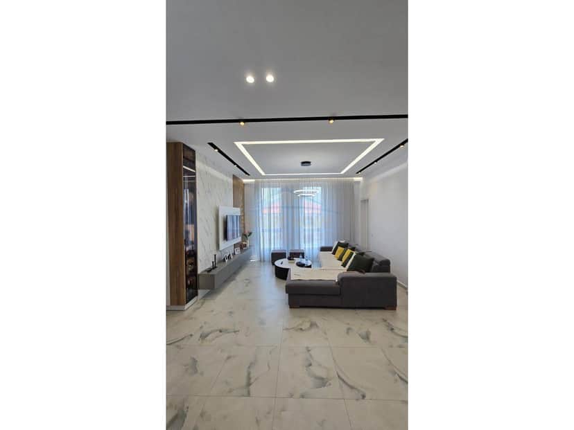 Shitet, Apartament 2+1+2 + Garazh, Sauk 1