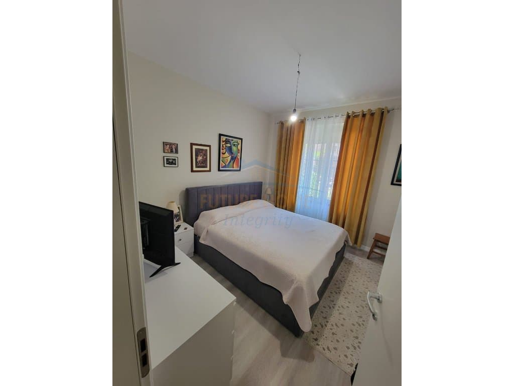 Shitet, Apartament 1+1, Rruga Tefta Tashko Koço, Tiranë 5
