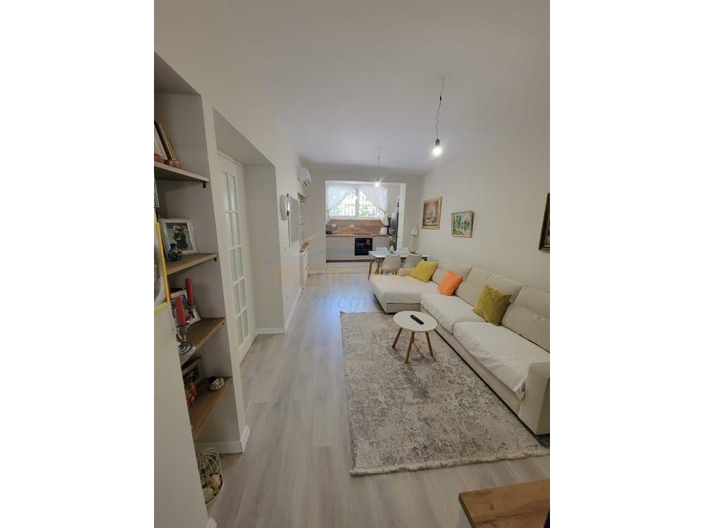 Shitet, Apartament 1+1, Rruga Tefta Tashko Koço, Tiranë 2