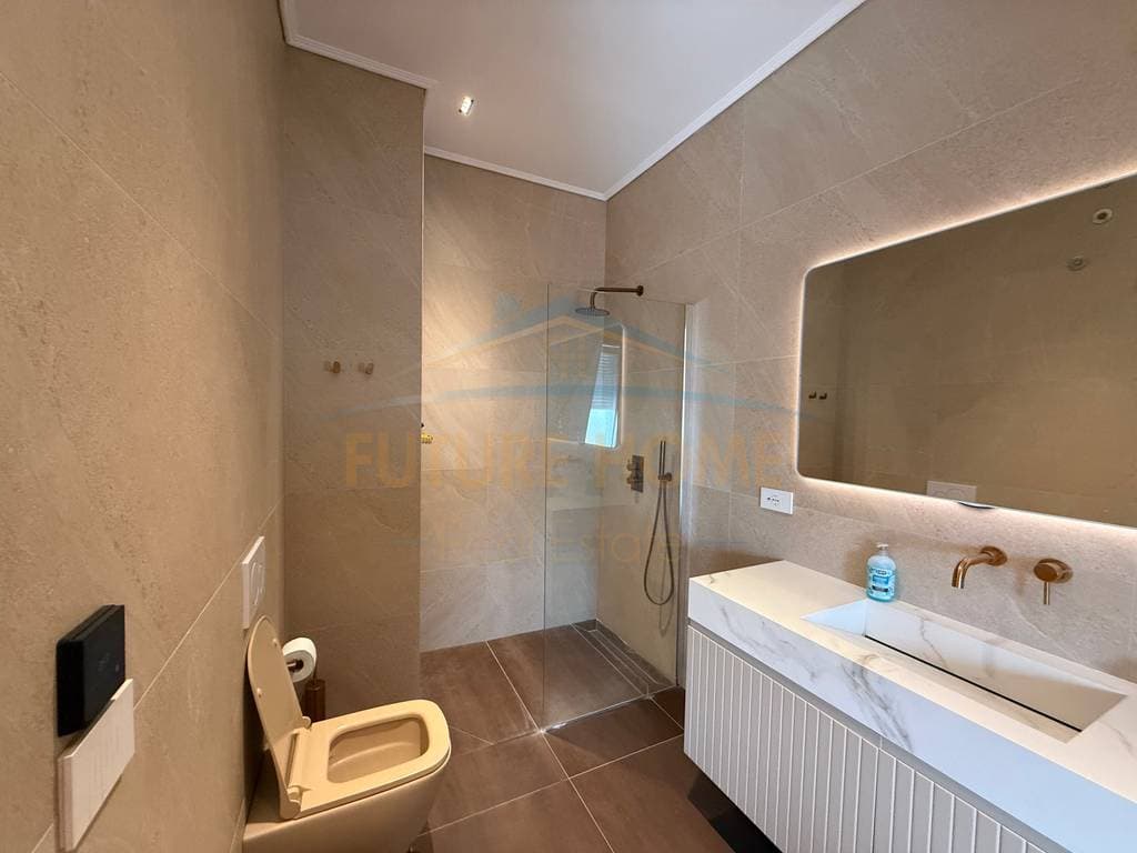 Shitet, Apartament 2+1+2+Post Parkimi, Joy Residence , TEG, Tiranë 3
