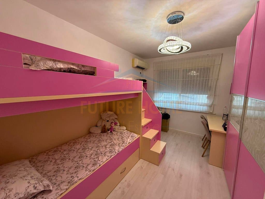 Shitet, Apartament 3+1+2, Unaza e Re, Tiranë 4