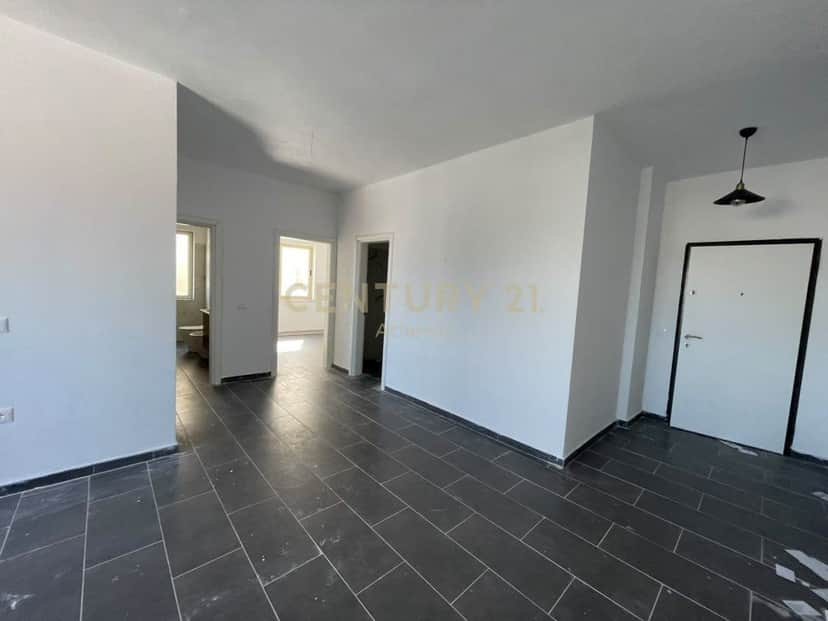 SHITET APARTAMENT 2+1+2TUALETE | PLAZH RROTA KUQE 1