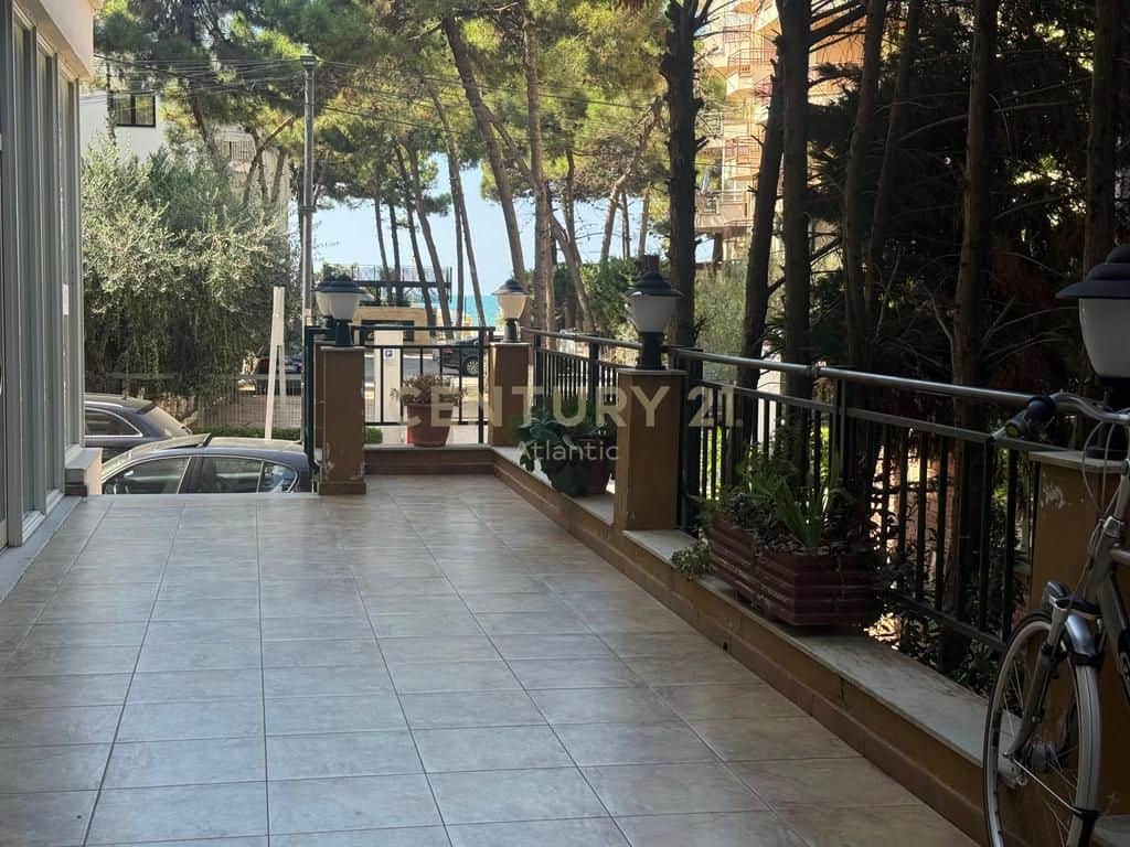 SHITET APARTAMENT 2+1 ,VIJE E DYTE DETI NE SHKËMBIN E KAVAJËS ! 1