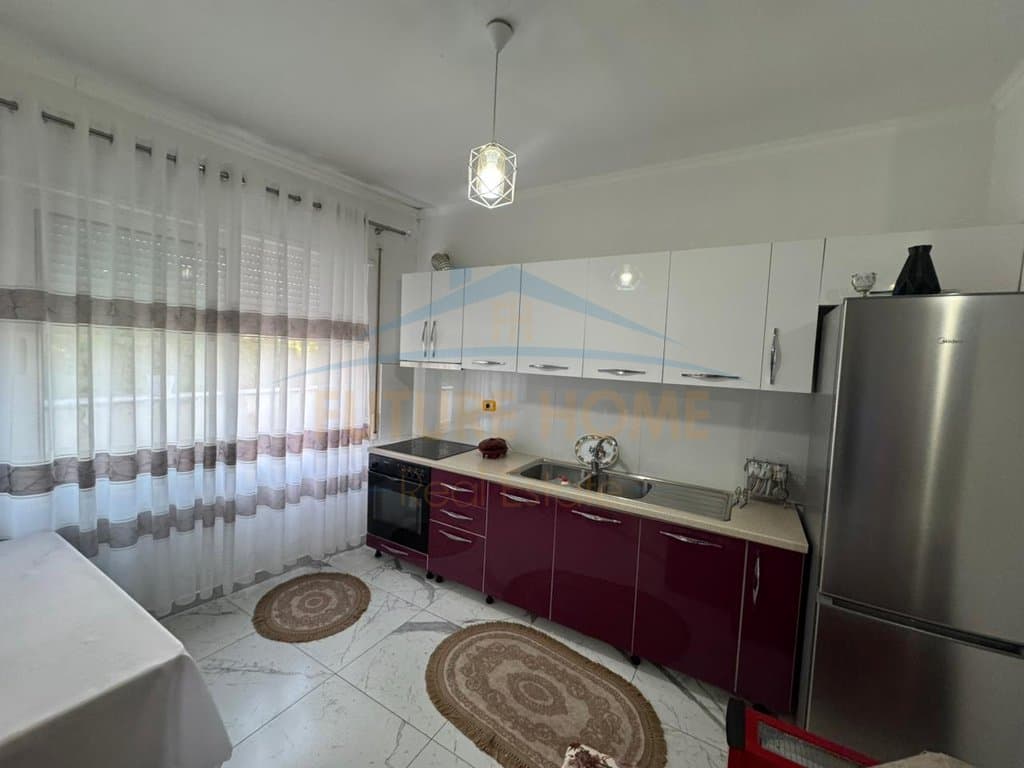 Shitet, Apartament 2+1 , Fresk 4