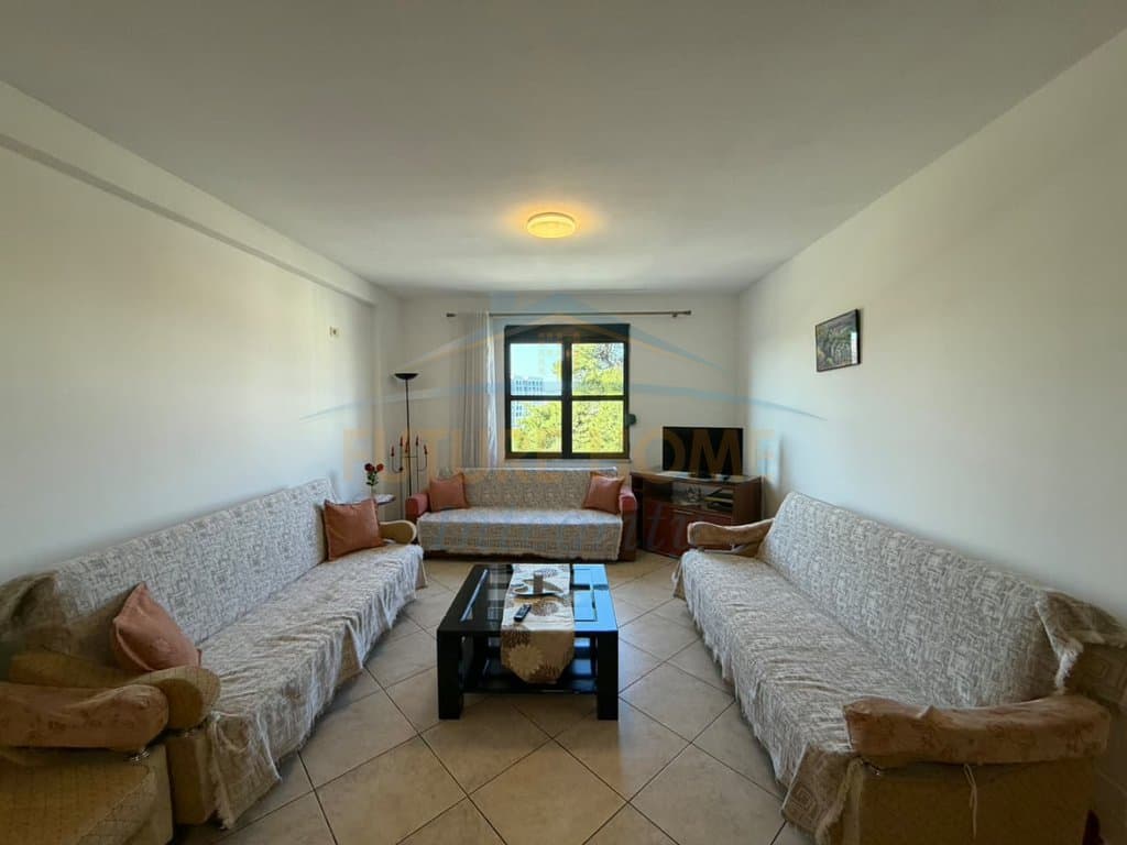 Shitet, Apartament 2+1, Kinostudio, Tiranë. 1