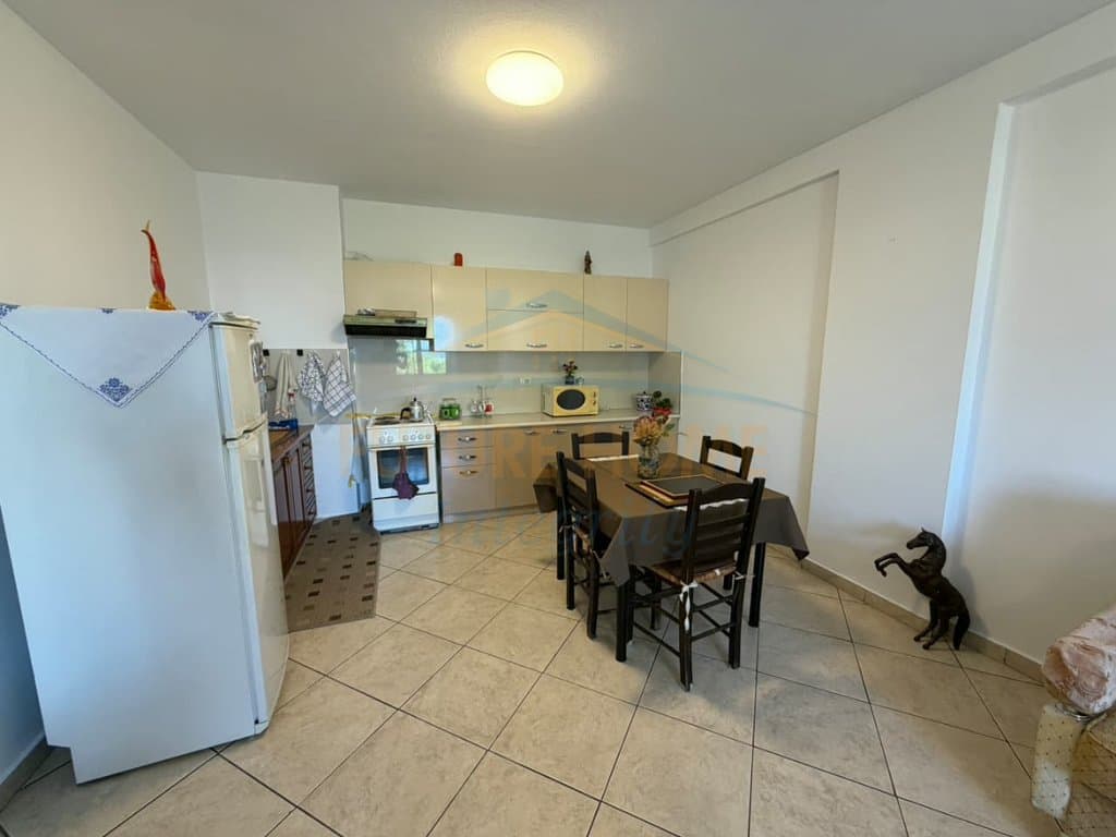 Shitet, Apartament 2+1, Kinostudio, Tiranë. 3