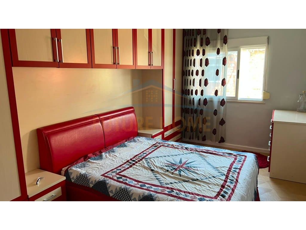 Shitet, Apartament 2+1, Rruga Ferit Xhajko, Tiranë. 5