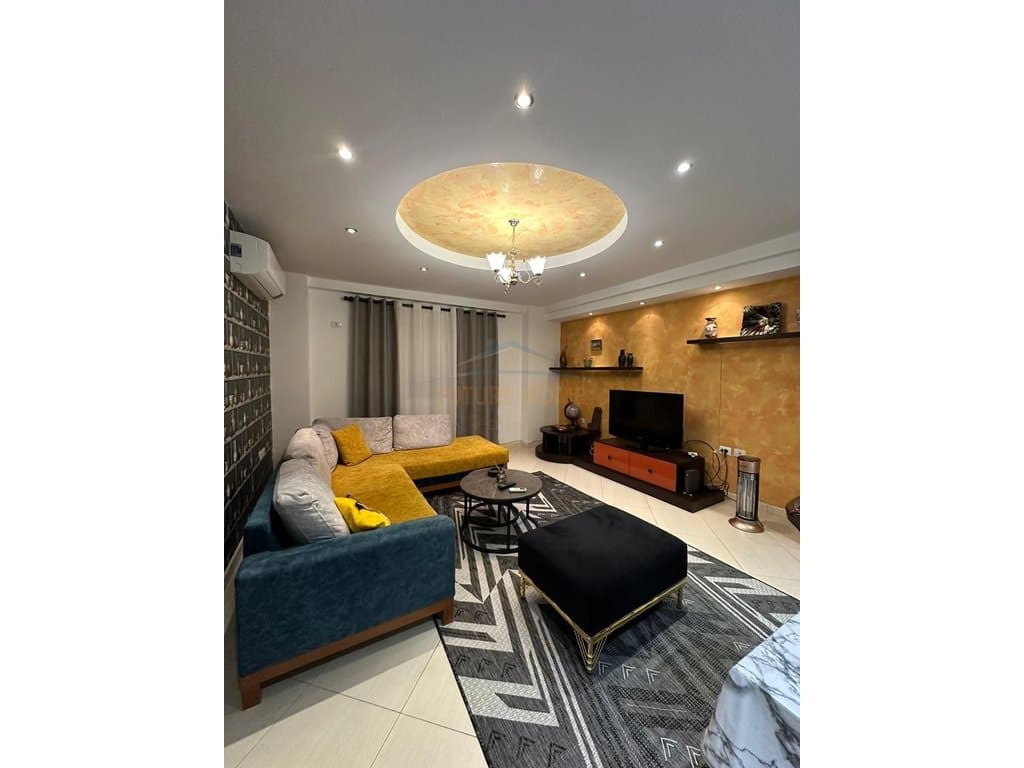 Shitet, Apartament 2+1, Air Albania, Tiranë 1