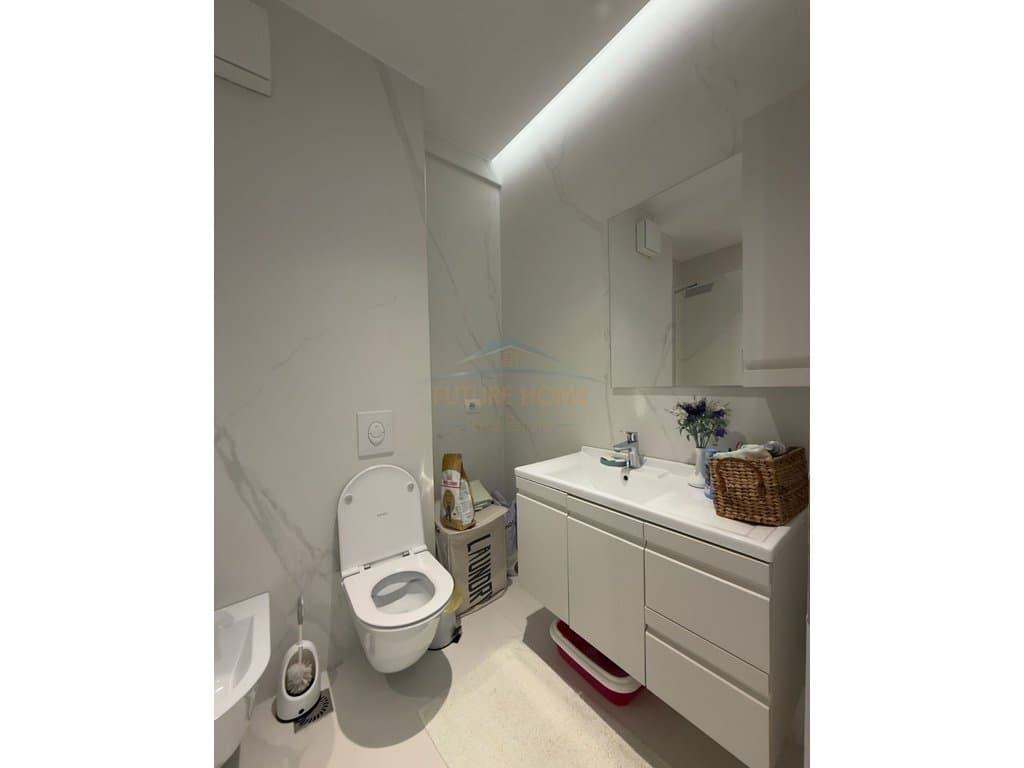 Shitet, Penthouse 3+1+2+Parkim, Valamar, Durres 3